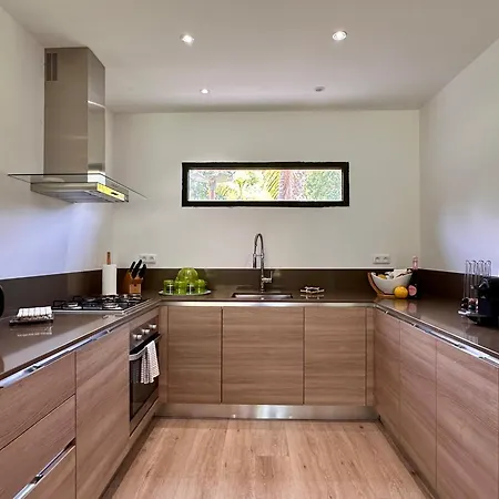 Villa Pineto, 3 Au Coeur De La Pinede Biguglia (Corsica)