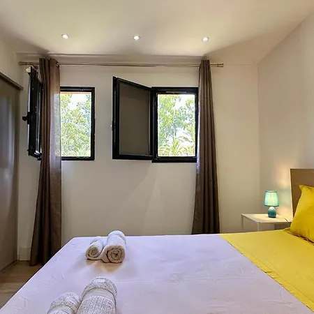 Pineto, 3 Au Coeur De La Pinede Villa Biguglia (Corsica)