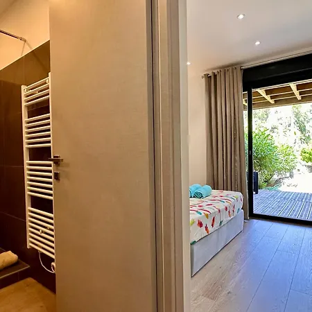 Pineto, 3 Au Coeur De La Pinede Villa