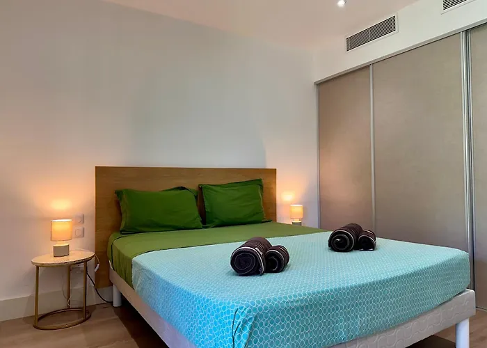 Pineto, 3 Au Coeur De La Pinede Villa